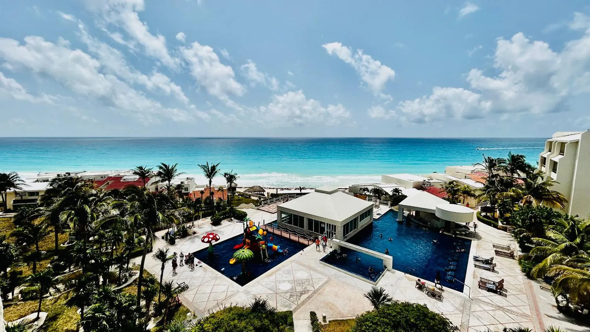 Solymar Condos On The Beach Cancún