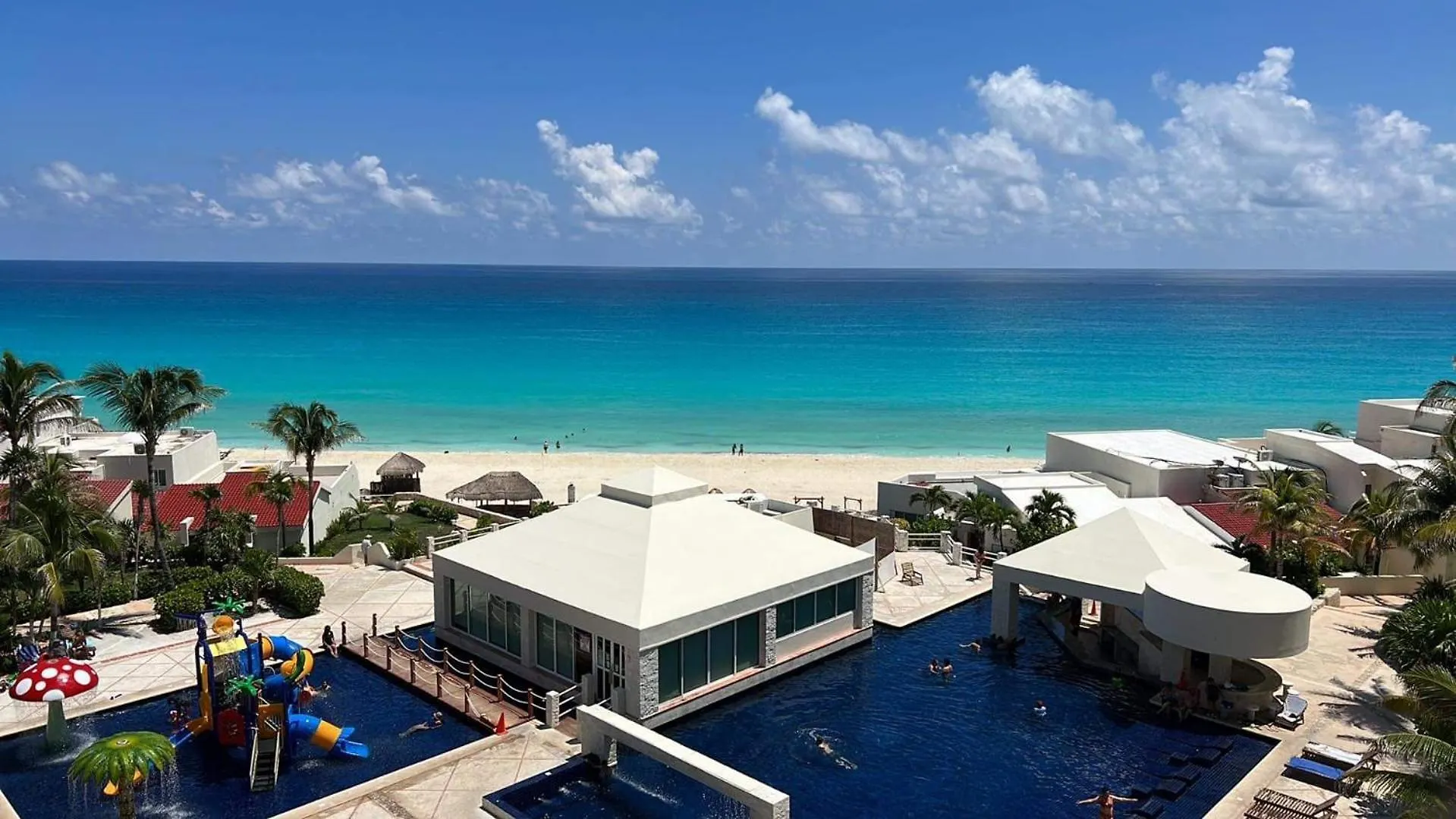 Solymar Condos On The Beach Cancún